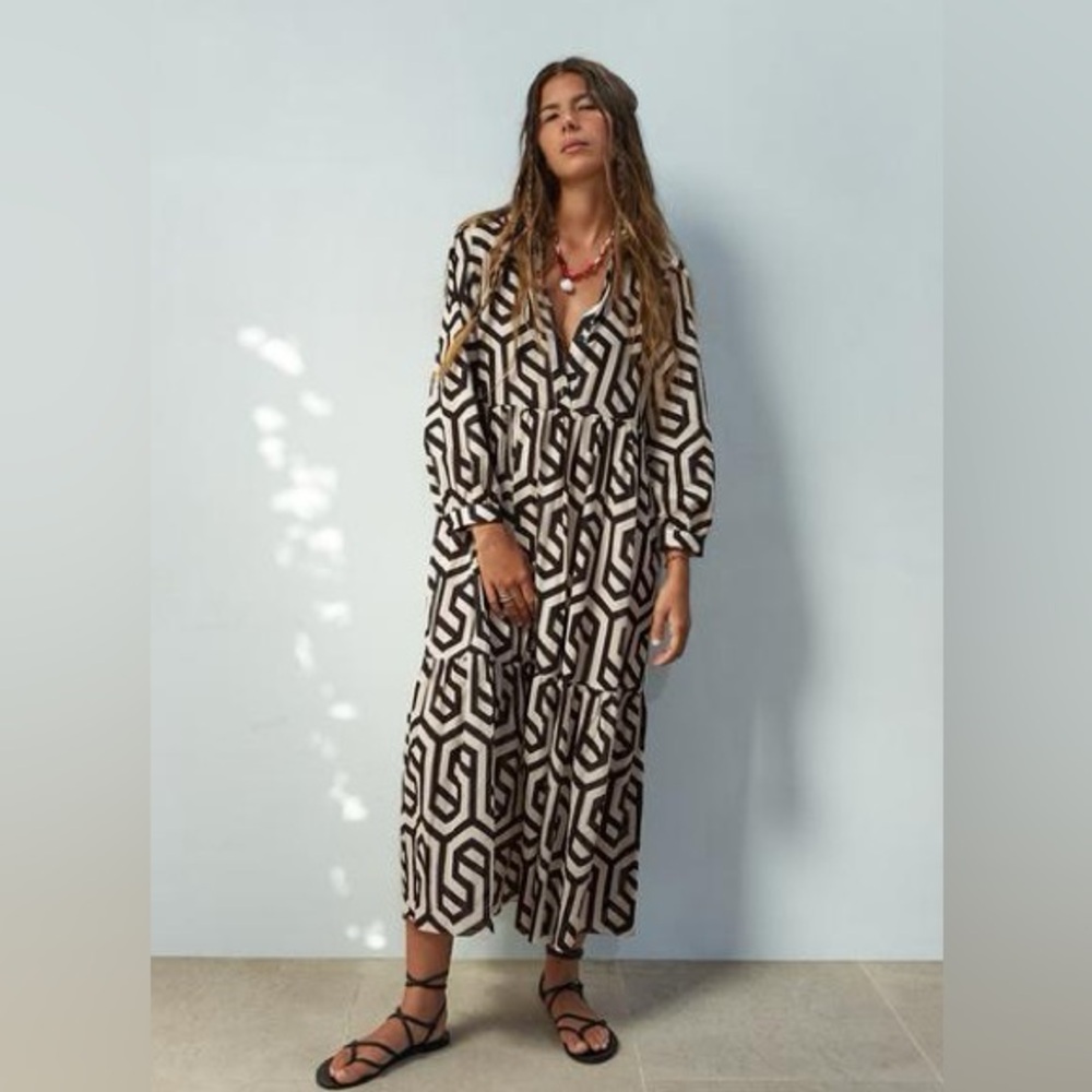 Zara Karen Dress white black zig zag large nwt